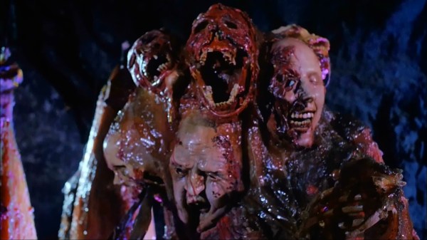 1988 Voyage au Bout de l'Horreur AKA The Nest - BDRip 1080p [RpK]_mkv_snapshot_01_22_25_[2014_02_08_00_38_51]