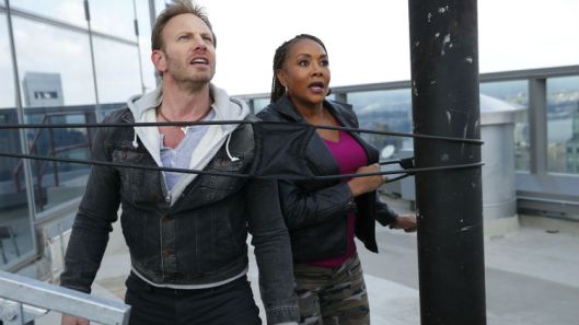 sharknado-2-ian-ziering-vivica-a-fox-syfy