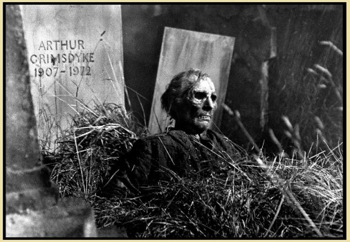 peter-cushing-tales-for-the-crypt