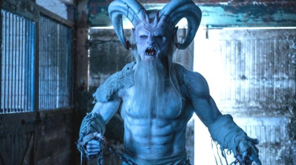 A-Christmas-Horror-Story-680x380