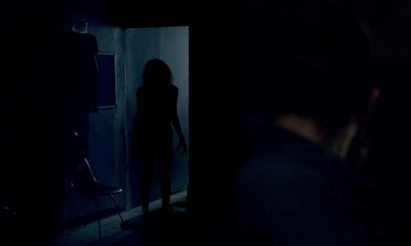 3186-Amikor-kialszik-a-feny-Lights-Out-kep-7