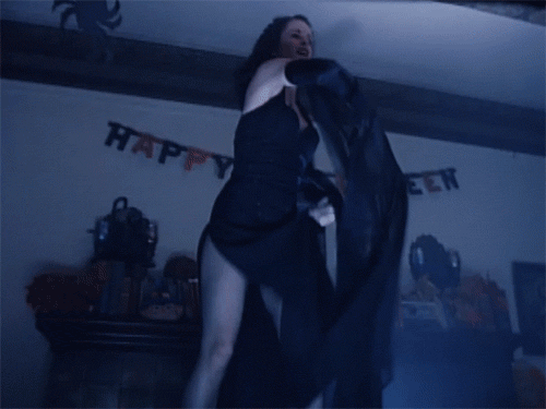 1night-of-the-demons-2-angela-dancing-3